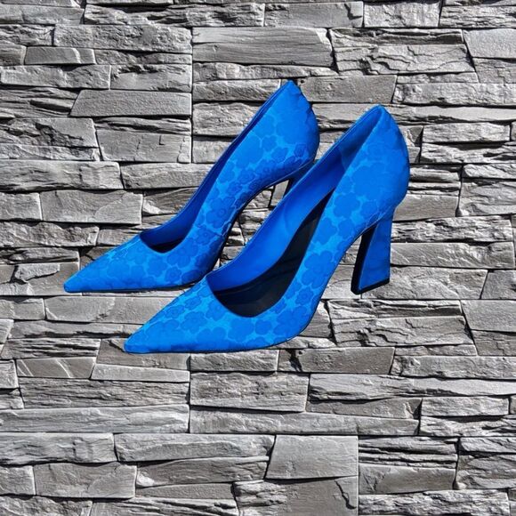 NWT Gianni Bini Blue Satin Embossed Floral Heels-Stiletto Closed Toe Size 8 1/2 - Picture 15 of 15